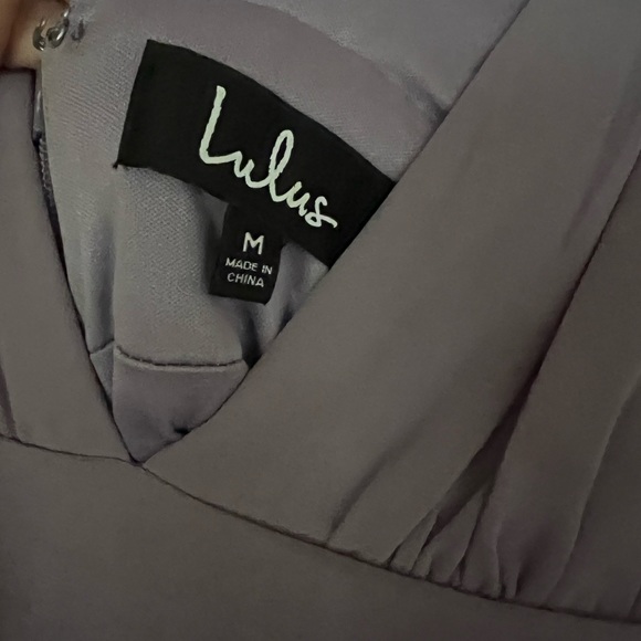 Dusty lavender deep V full length dress - Picture 3 of 3